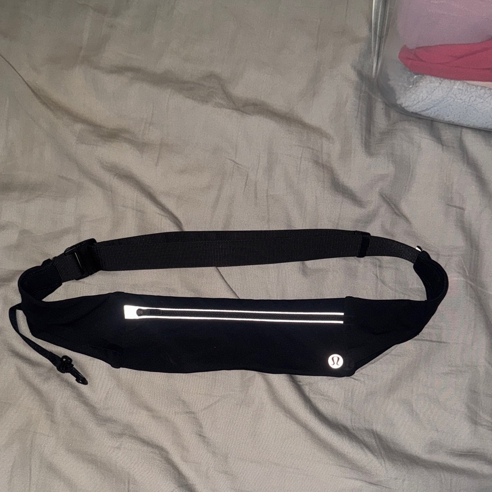 Lululemon Fast and Free Running Belt Black Adjustable Reflective L/XL
